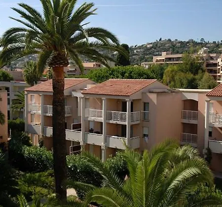 Апартаменты Luckey Homes - Avenue Georges Pompidou *